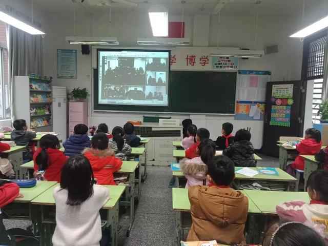 4名00后冒充易烊千玺行骗，两小学生被骗8万！