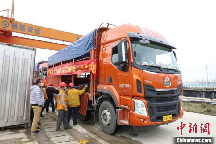  湖北省交通运输厅：运送物资进湖北的司机返程不需要隔离